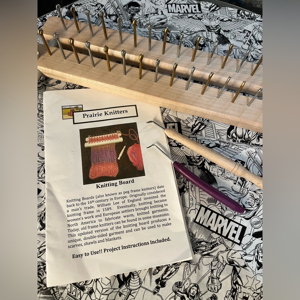 Wooden knitting board
